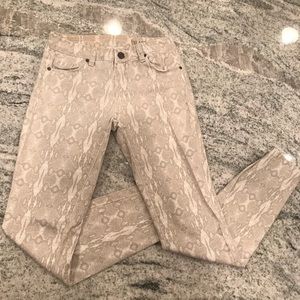 Snake print skinny jeans